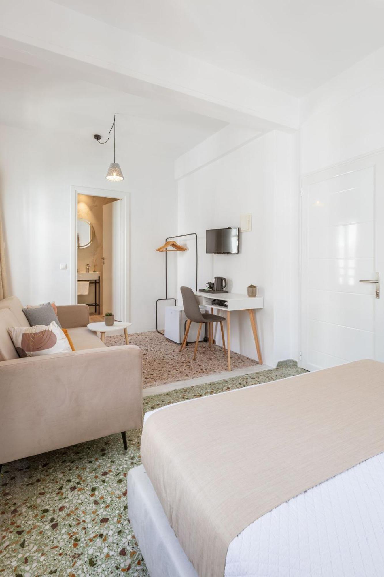 Step Aparthotel